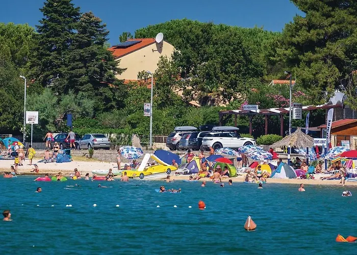 Cozy Home In Sveti Filip I Jakov Casa vacanze *