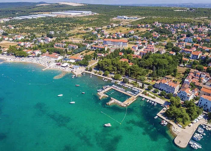Cozy Home In Sveti Filip I Jakov