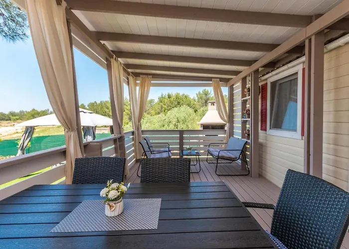 Cozy Home In Sveti Filip I Jakov Casa vacanze