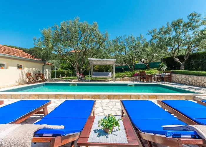 Casa vacanze Cozy Home In Sveti Filip I Jakov